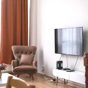 Garden Duplex With Netflix Close To Taksim,bomonti اسطنبول