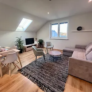 Apartment Cozy Near Vienna Airport, Schwechat