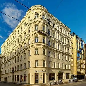 Hotel H+, Vienne